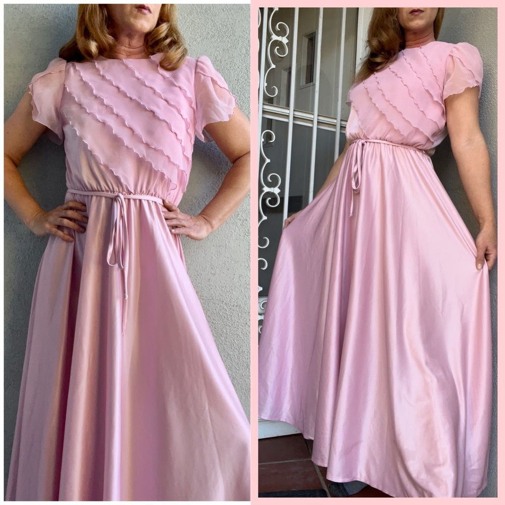 Vintage 1970s Dusty Pink Women's Ruffled Chiffon Top Maxi Dress Sz S